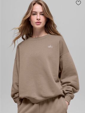 ALO Yoga Gravel Accolade Crewneck Pullover Sweatshirt